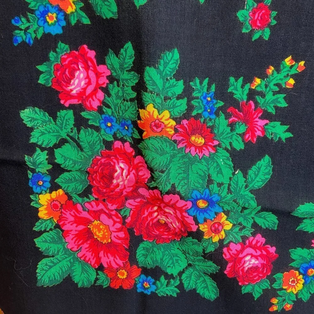 NWOT Vintage Large Square Scarf  Fine Wool